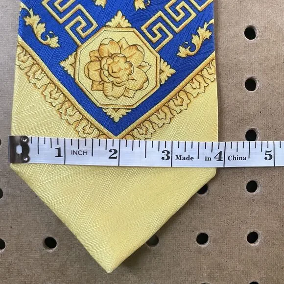 Versace Neck Tie Men Gold Baroque Medusa AOP Silk Gianni Handmade Italy RARE